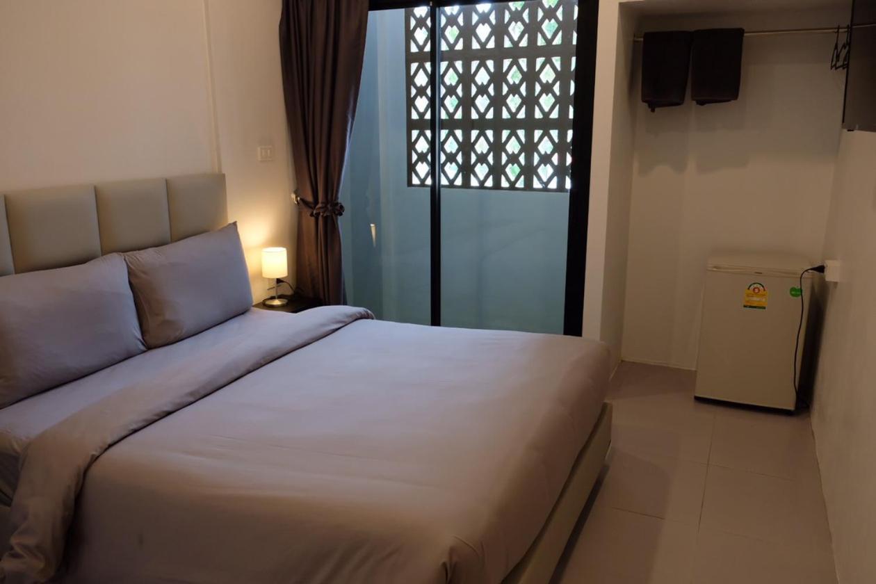 Minimal House Patong (Adults Only) Hostel Ngoại thất bức ảnh