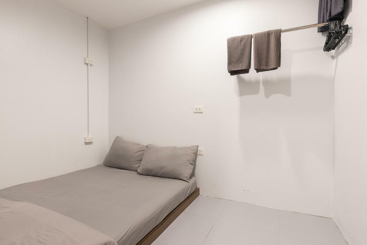 Minimal House Patong (Adults Only) Hostel Ngoại thất bức ảnh