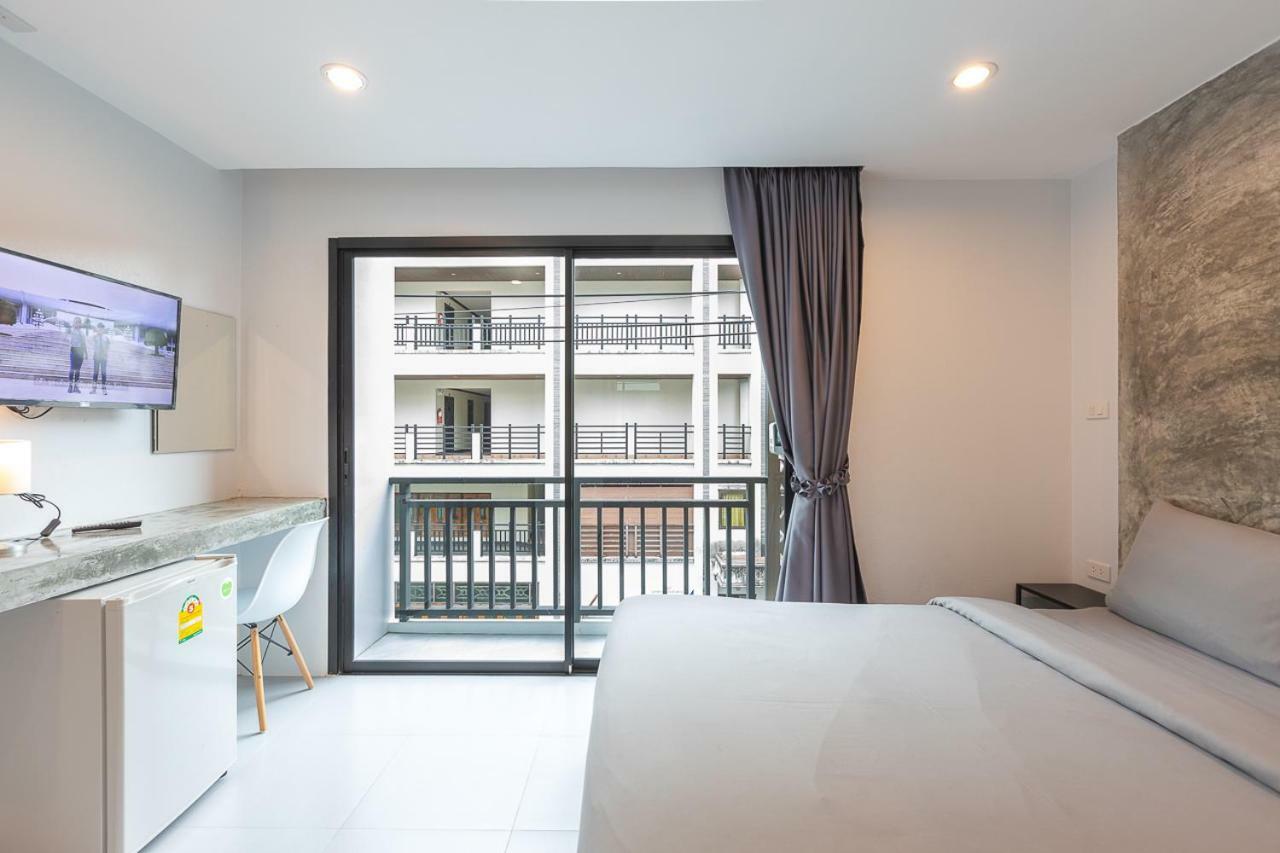 Minimal House Patong (Adults Only) Hostel Ngoại thất bức ảnh