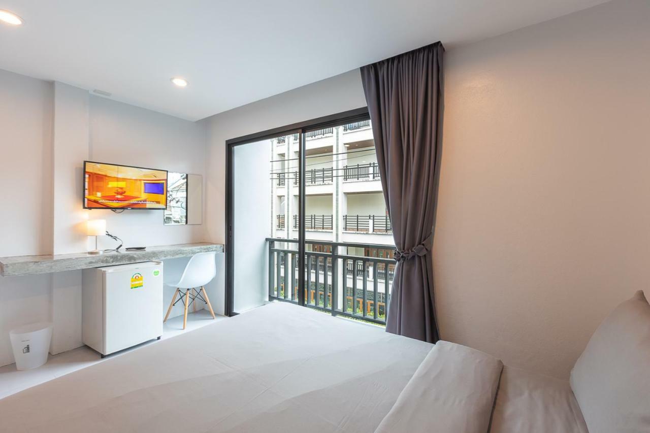 Minimal House Patong (Adults Only) Hostel Ngoại thất bức ảnh