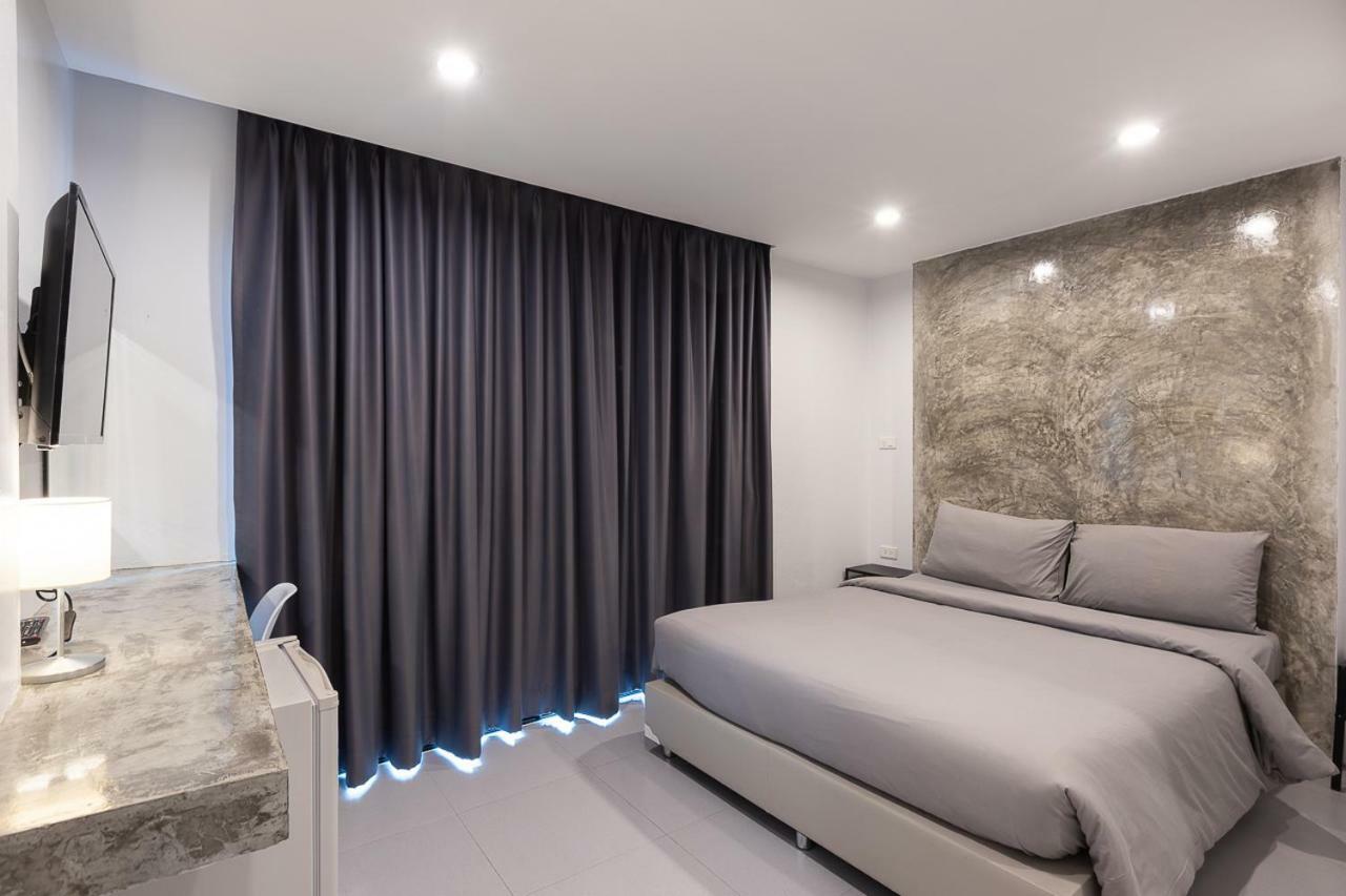 Minimal House Patong (Adults Only) Hostel Ngoại thất bức ảnh