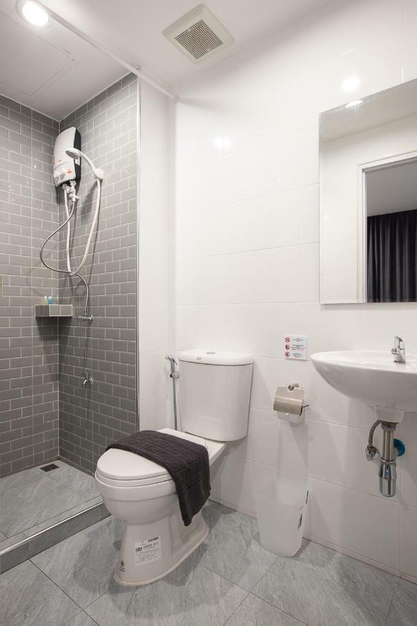 Minimal House Patong (Adults Only) Hostel Ngoại thất bức ảnh