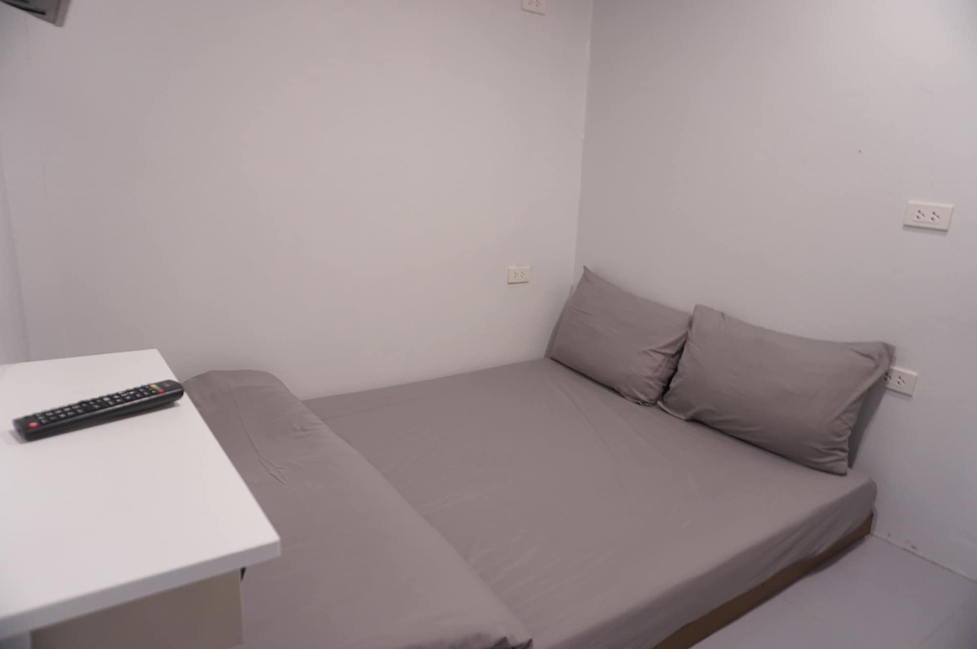 Minimal House Patong (Adults Only) Hostel Ngoại thất bức ảnh
